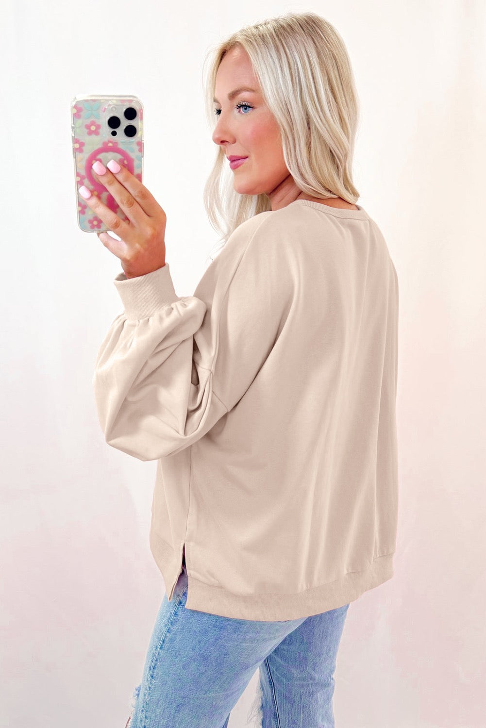 Embroidered Bow Oversized Sweatshirt 