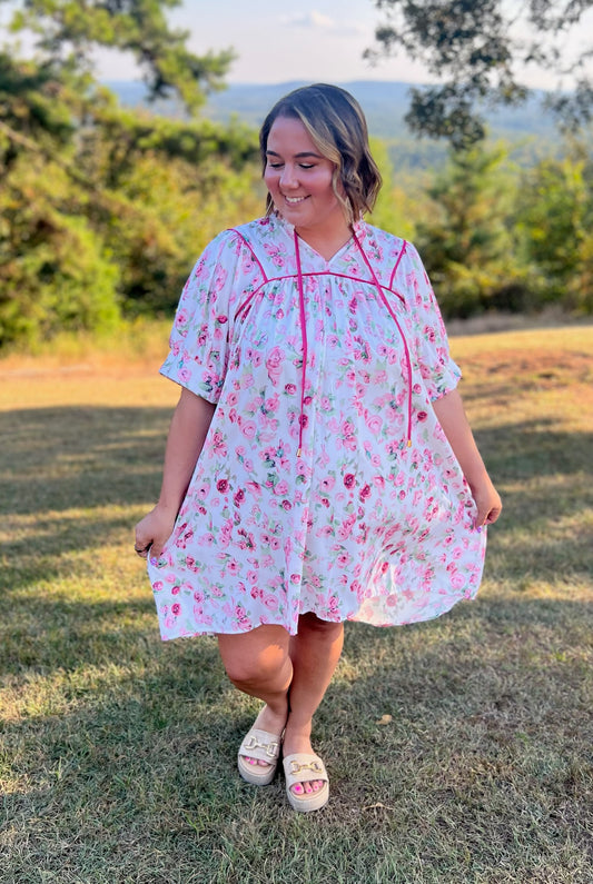 PLUS Pink Floral Shift Dress ￼