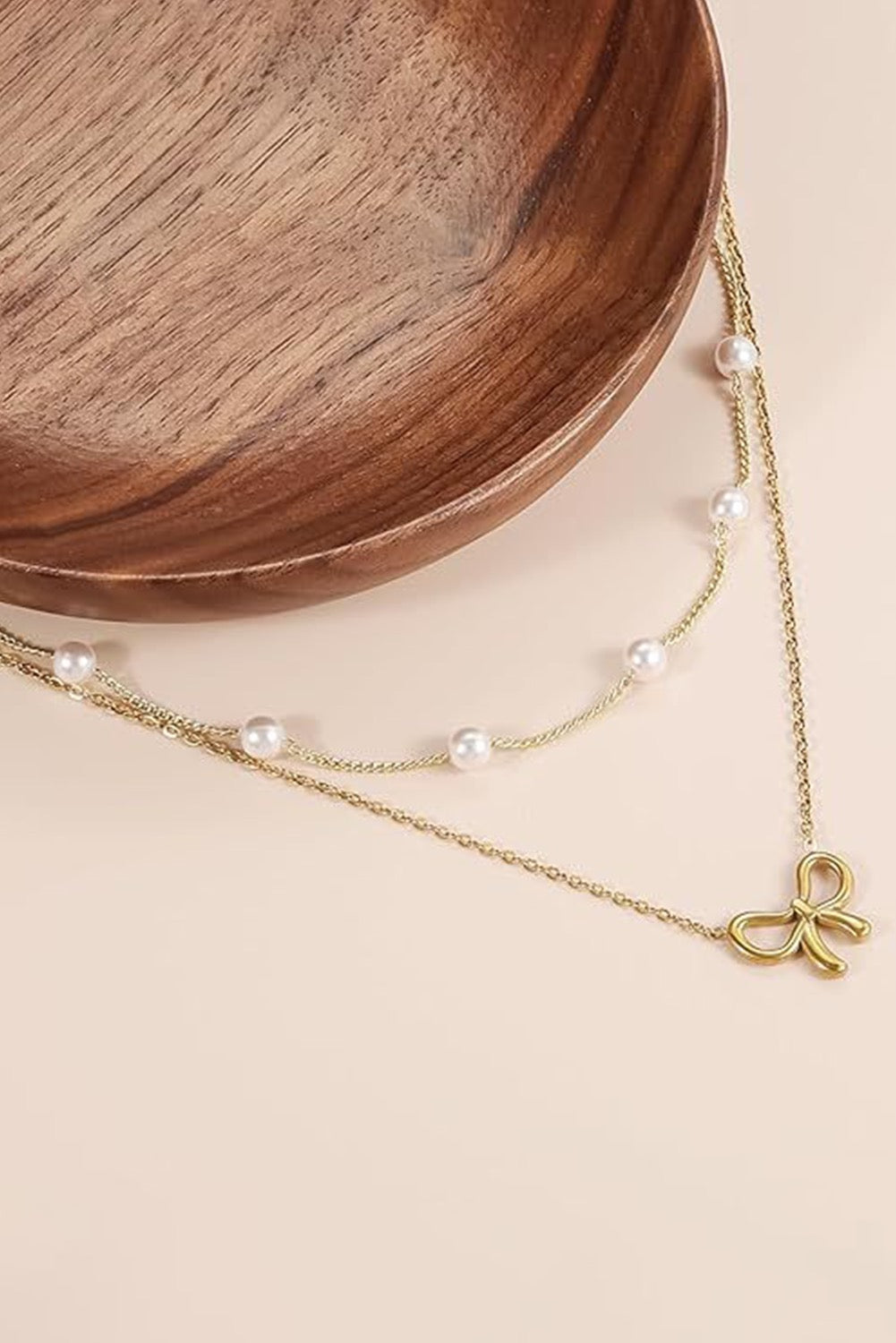 Gold Bow Pendent Pearl Neclace