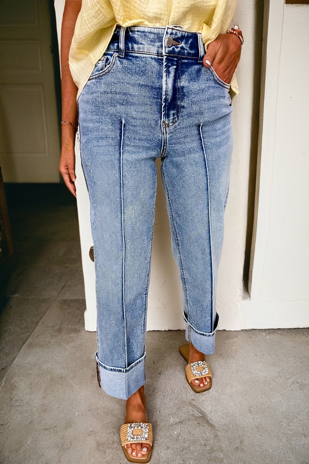 Center Seamed Cuffed Jeans